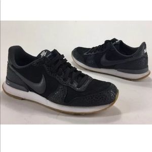 Nike Internationalist Premium Shoes